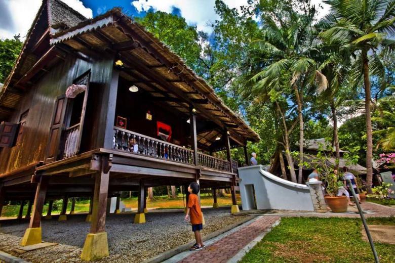 taman mini & ASEAN